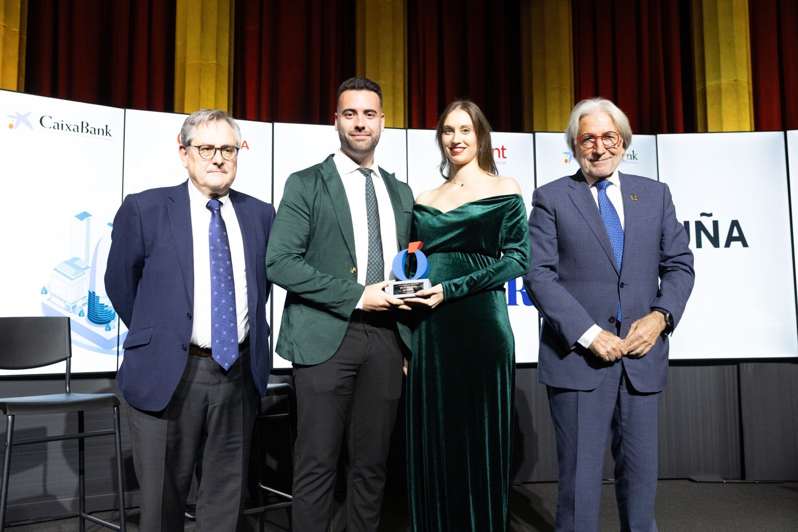 MEJOR STARTUP 2025